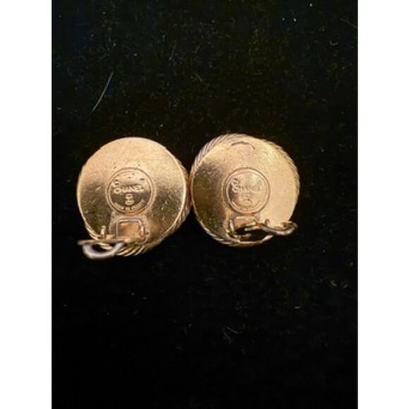 Vintage Chanel CoCo Marc Faux Pearl and CZ Earrings‎ Clip-on*24K Plated Braided - Picture 2 of 5